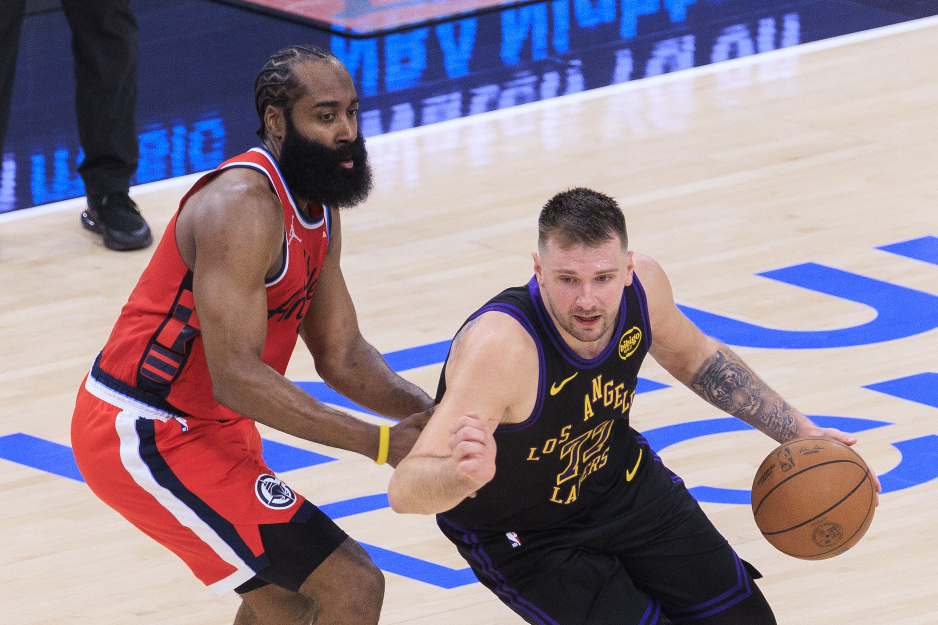 开云体育官网-每次单打得分：东契奇1.17分第1 SGA2 骑士哈登1.15分第3 快船登8